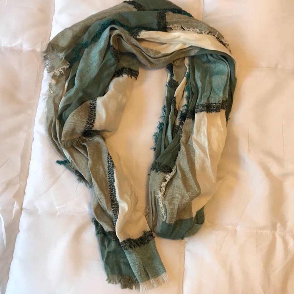 Plaid scarf 💙